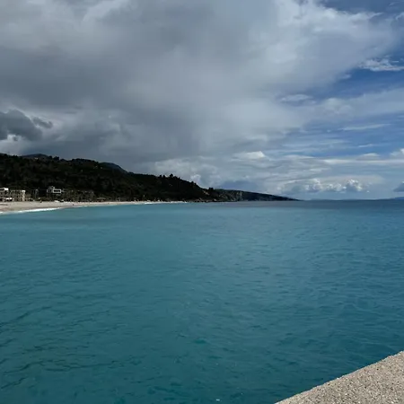 Luris * Himare