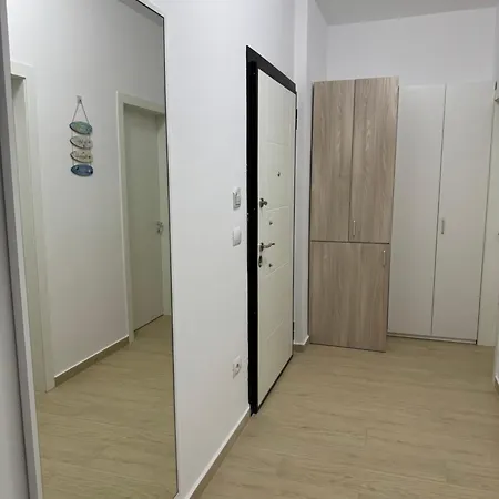 Luris Apartman *